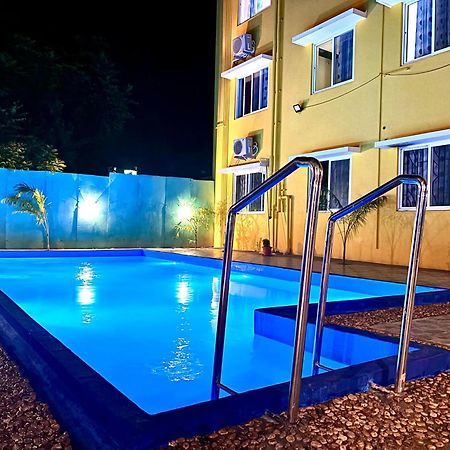 Auro Galaxy Villa Pondicherry Bagian luar foto