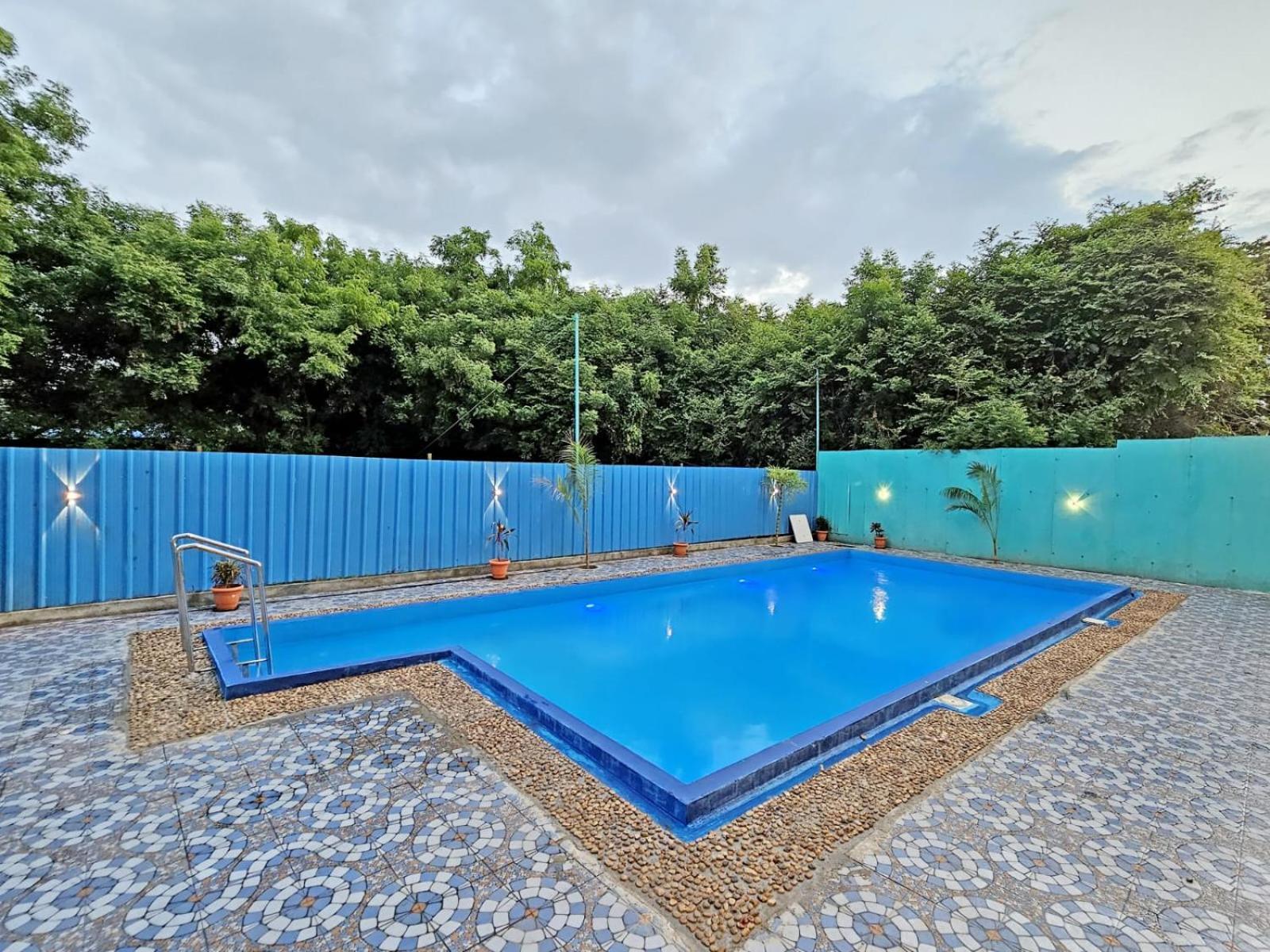 Auro Galaxy Villa Pondicherry Bagian luar foto
